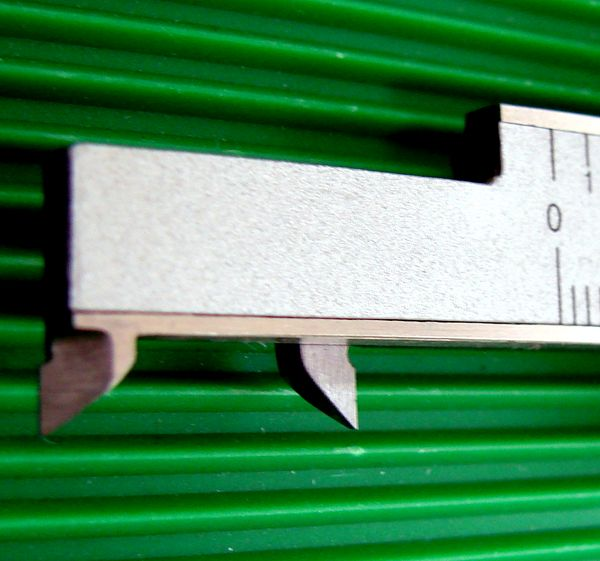 Electronic Digital Caliper(Groove  width)2.png