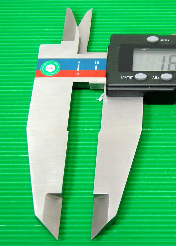 Electronic Digital Caliper(Standard Jaw)1.png