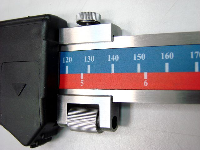 Electronic Digital Caliper(Single Long Jaw)3.png